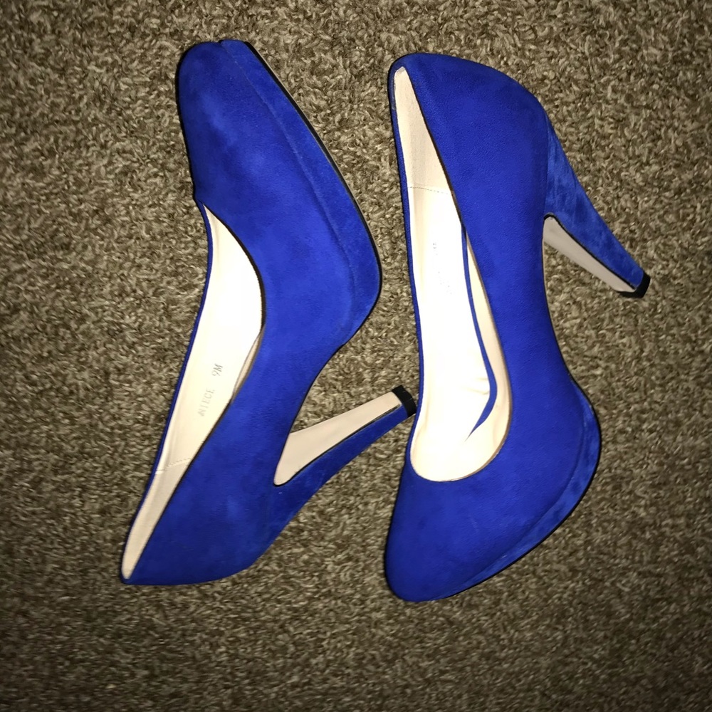 Blue suade women heel shoes